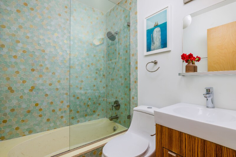 Building Photo - 3202 Santa Monica Dr