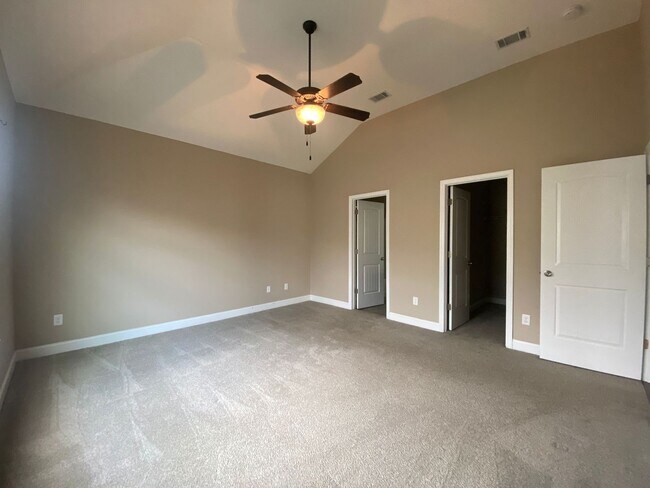 Building Photo - Welcome to Griffin Park in Hinesville!