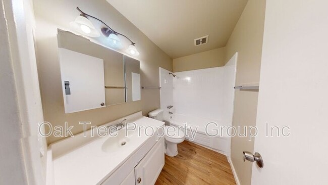 Building Photo - 1637 Catalina Ct
