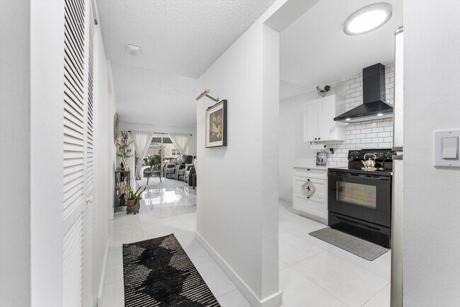 Building Photo - 7500 NW 30th Pl