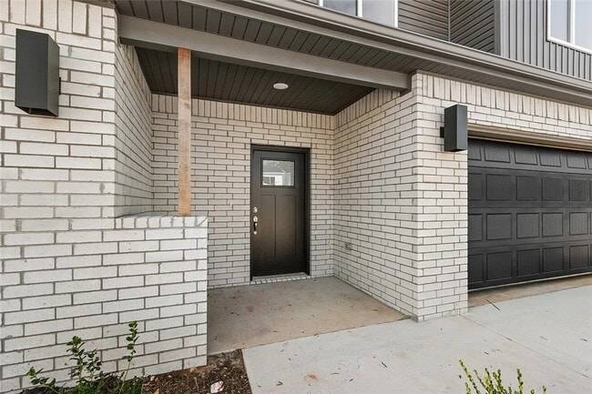 Building Photo - 718 Sun Meadows Loop