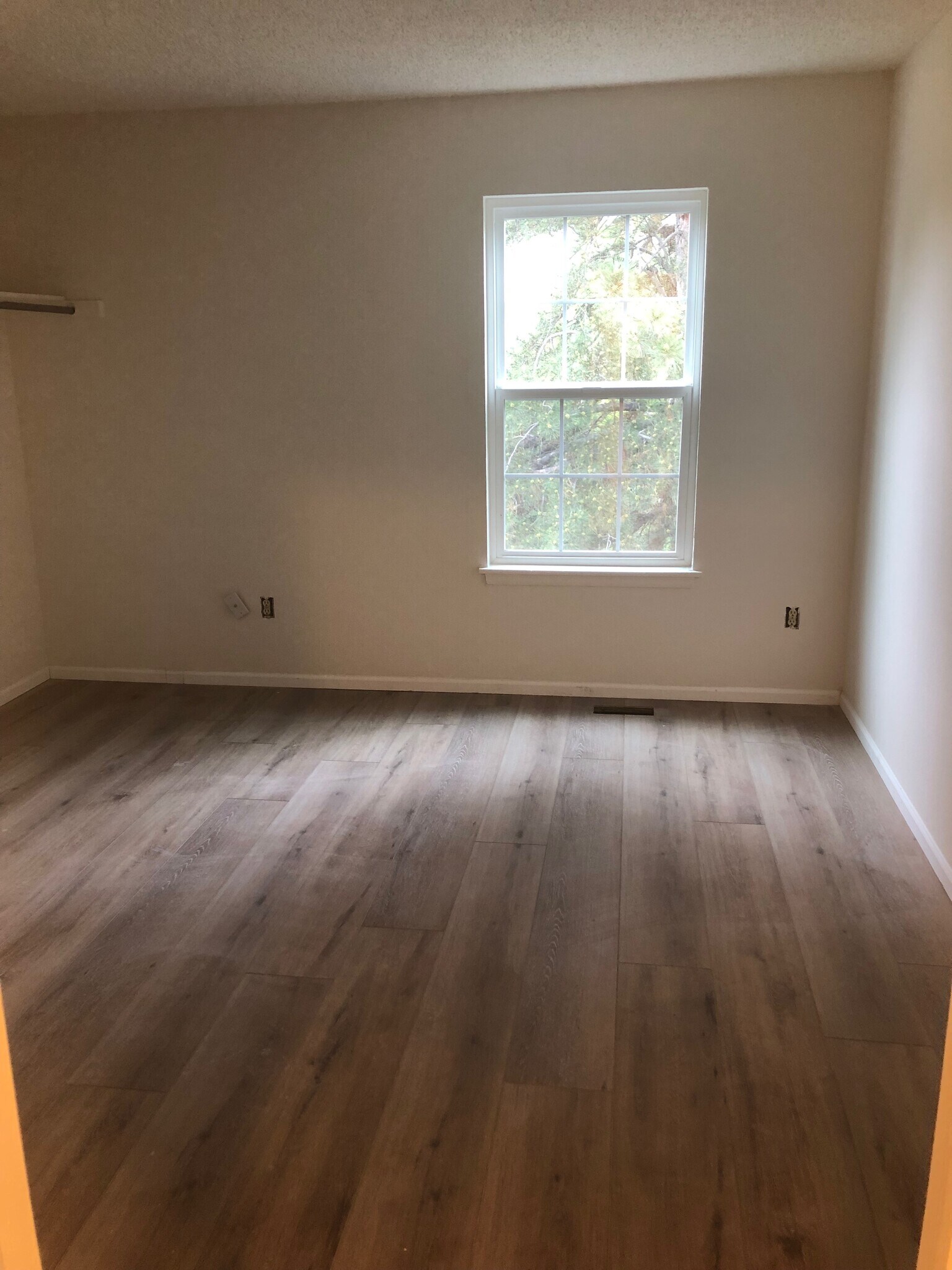 Building Photo - 22 Amesbury St