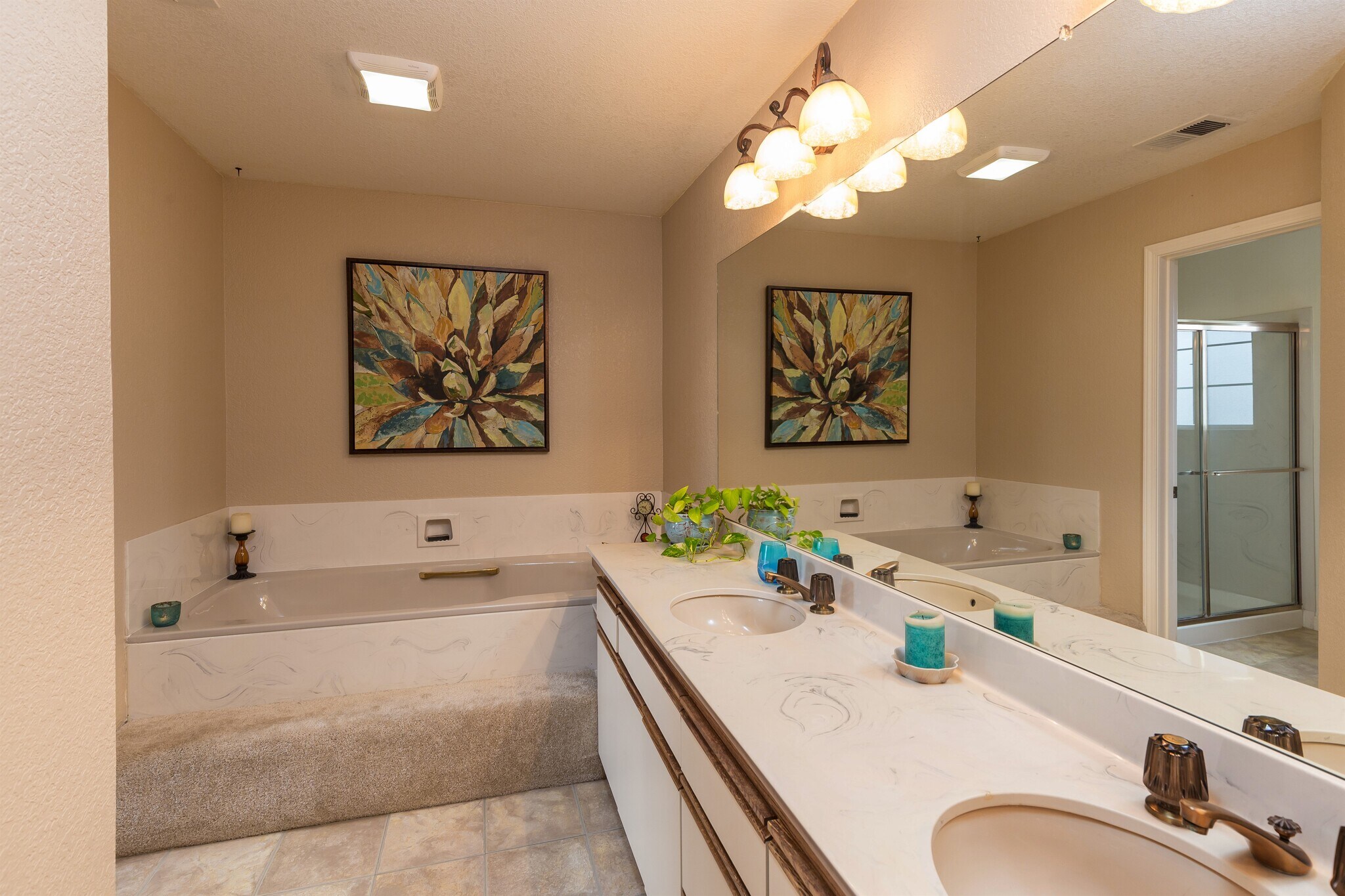Master bathroom - 304 Titleist Ct