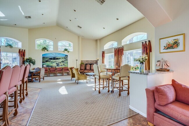 Building Photo - 5335 E Shea Blvd