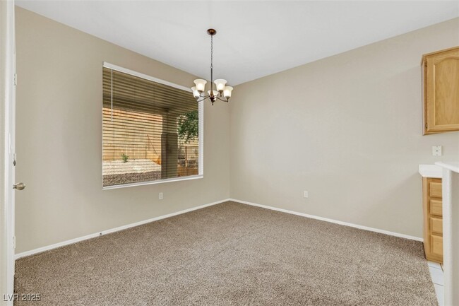 Building Photo - 495 Elm Crest Pl