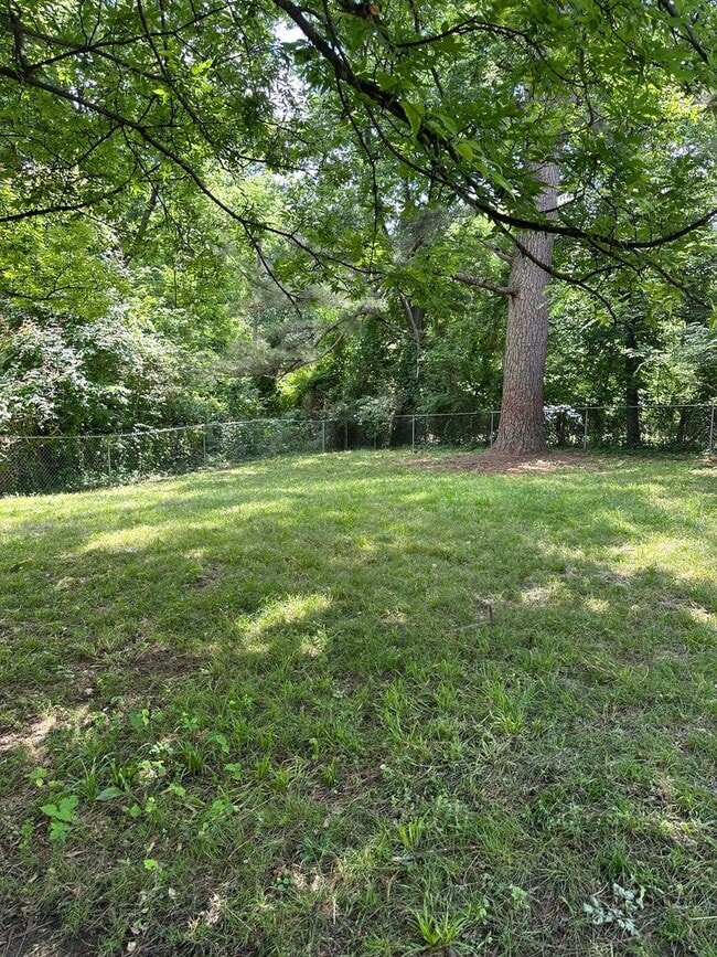 Building Photo - $1,200.00 MOVE-IN-SPECIAL