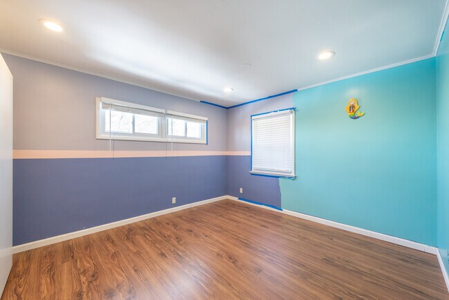 Building Photo - 18 Devon Dr