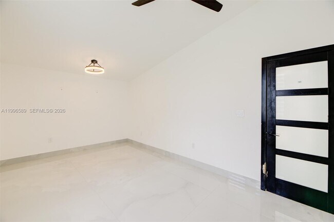 Building Photo - 17101 SW 48th St