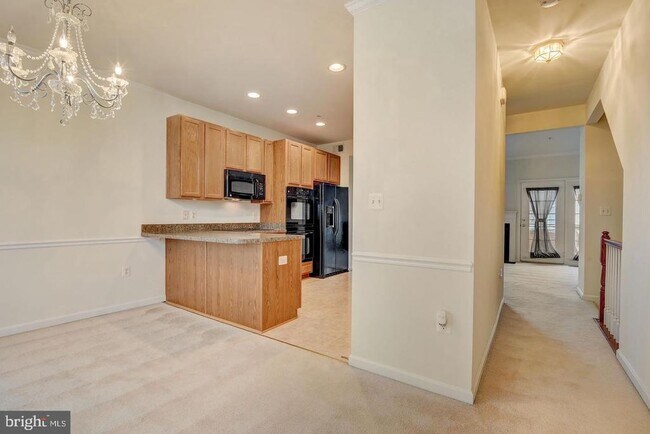 Building Photo - 7111 Beissel Ct