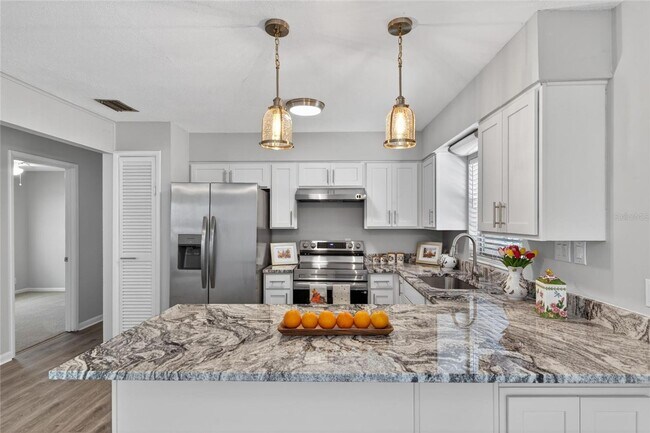 Building Photo - Move-in Ready 3BR/2BA NW Gainesville Home - Available NOW!