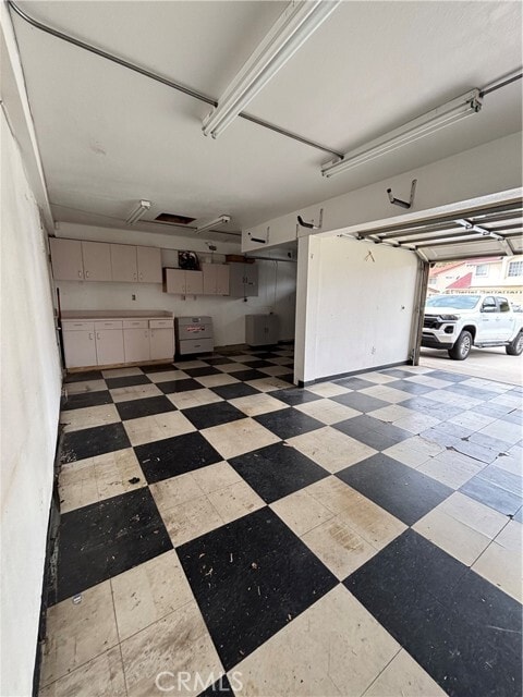 Building Photo - 17092 Whispering Brook Way