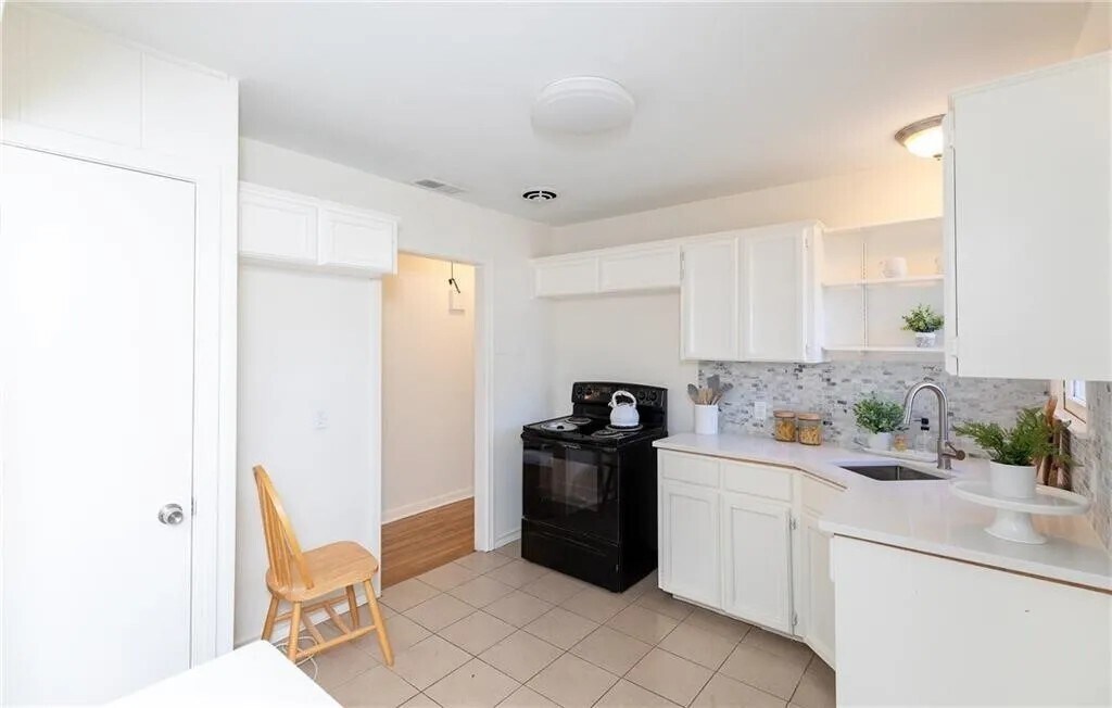 Building Photo - 4429 Moravian Dr