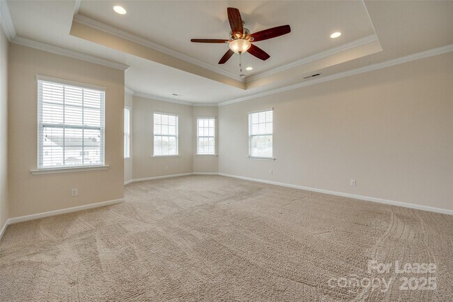 Building Photo - 327 Hawks Creek Pkwy