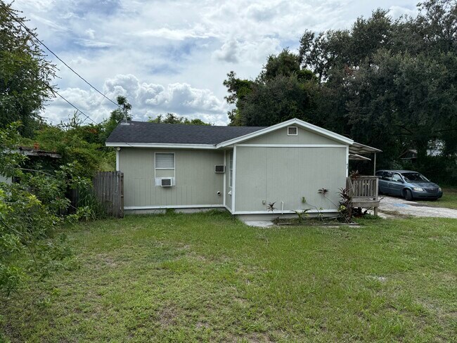 Building Photo - 43 Norman Ln