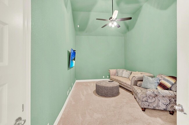 Building Photo - 6826 Hallie Lp