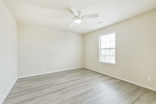 Building Photo - 12638 Silver Winter Trl