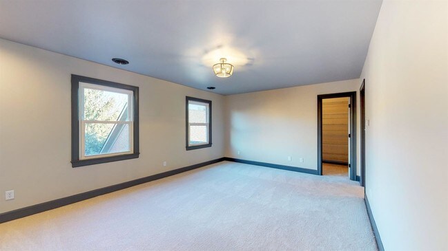 Building Photo - 311 Patchen Dr