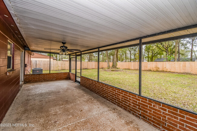 Building Photo - 1692 Mary Beth Dr