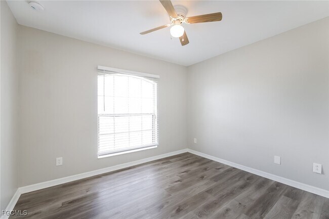 Building Photo - 2715 72nd St W