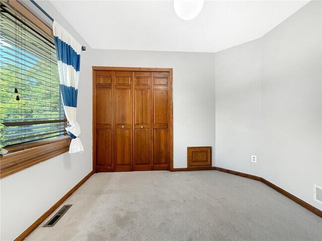 Building Photo - 15612 Canyon Ridge