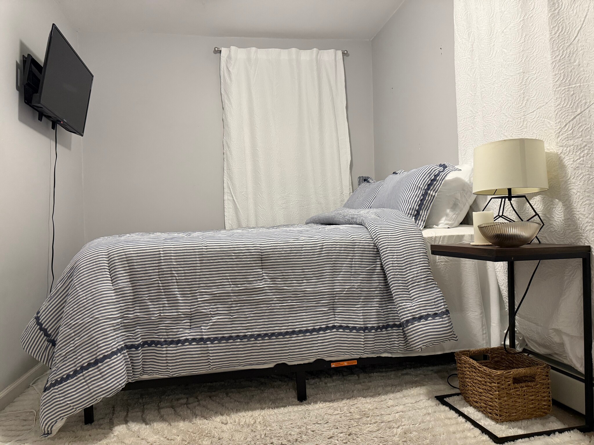 Building Photo - 24 Merrimac St