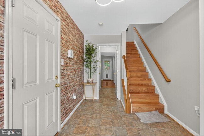 Building Photo - 11082 Clovertree Ct