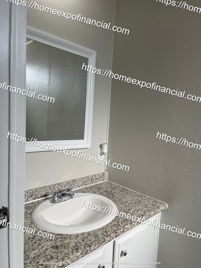 Building Photo - Nice Home For Rent