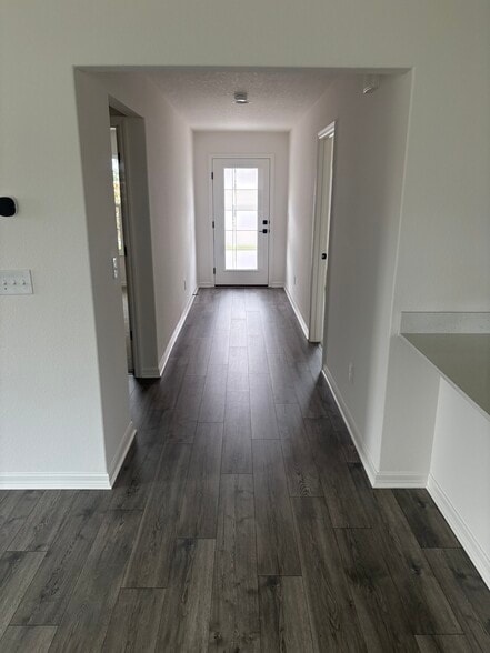 Building Photo - 7435 Cunningham Path