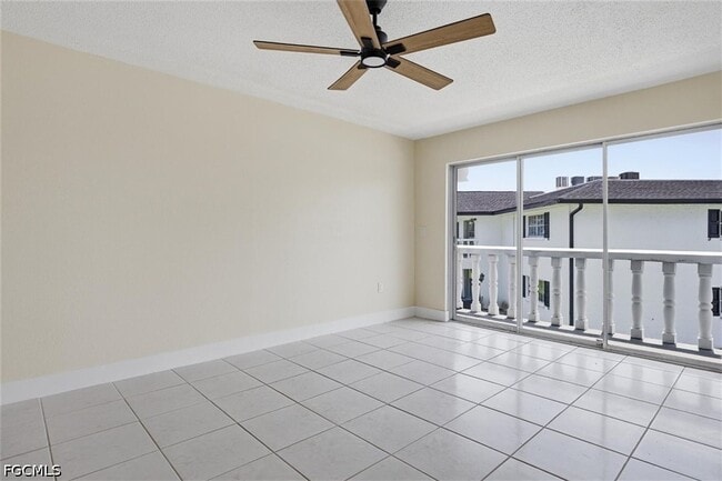 Building Photo - 3704 Broadway