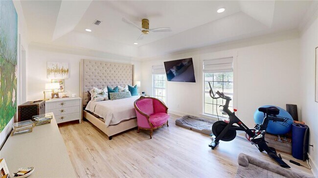 Building Photo - Available December!