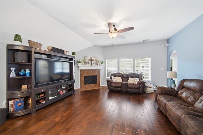 Building Photo - 4910 Ivory Meadows Ln