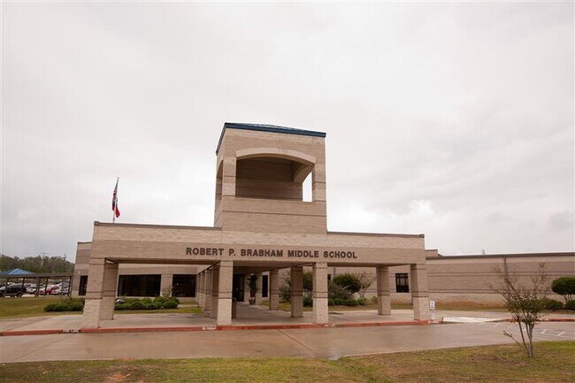 Building Photo - 7010 Silverleaf Oak St