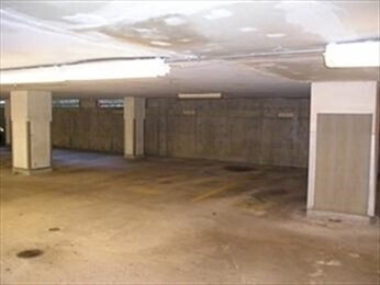 Building Photo - 85 Brainerd Rd