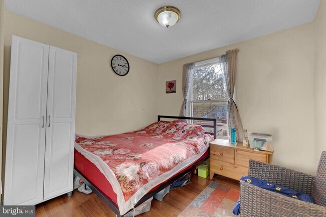 Building Photo - 89 Doe Ct