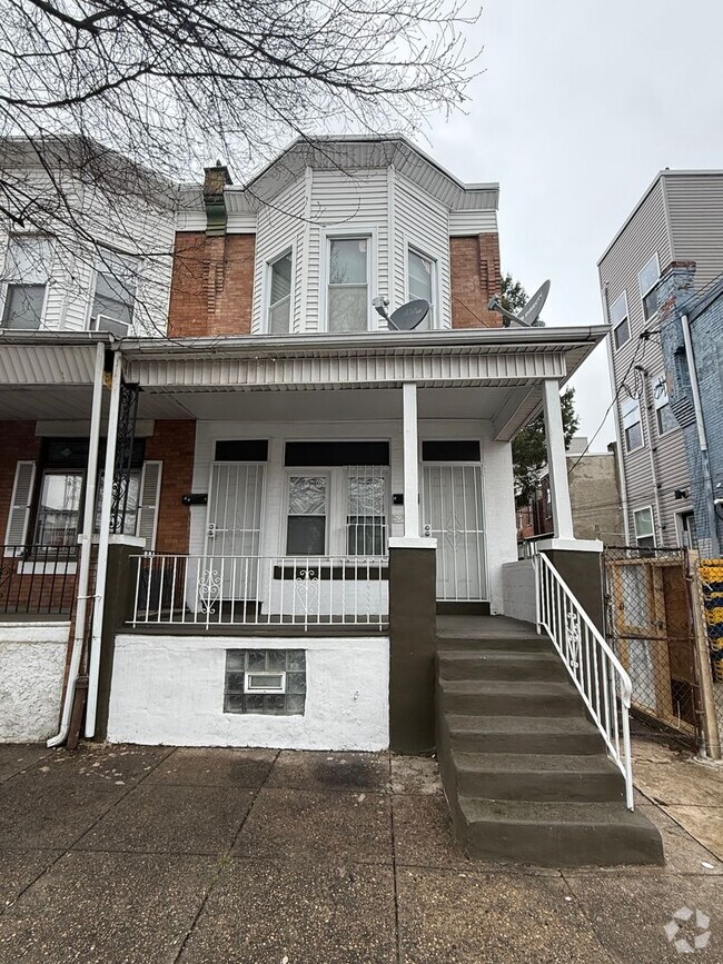 Building Photo - 5211 Greenway Ave