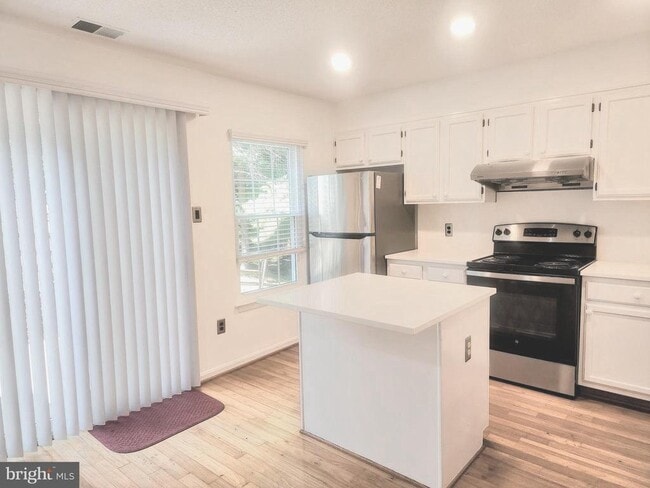 Building Photo - 4870 Dorsey Hall Dr
