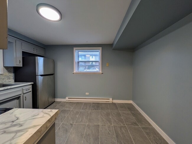 Building Photo - 11840 S Karlov Ave