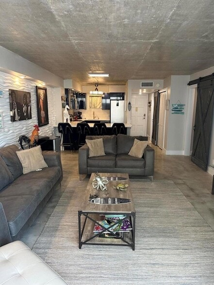 Building Photo - 3570 S Ocean Blvd