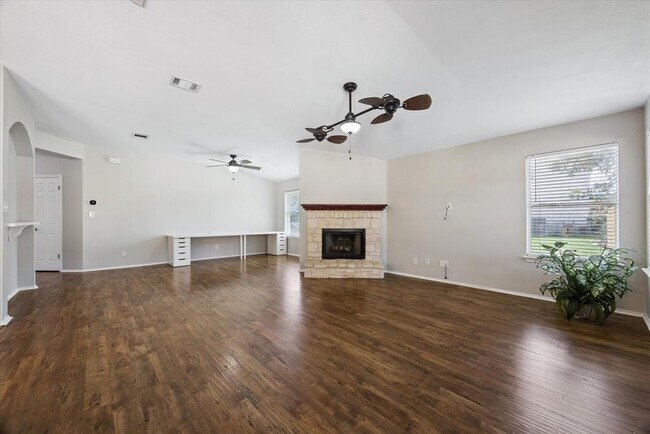 Building Photo - 500 Millington Ln