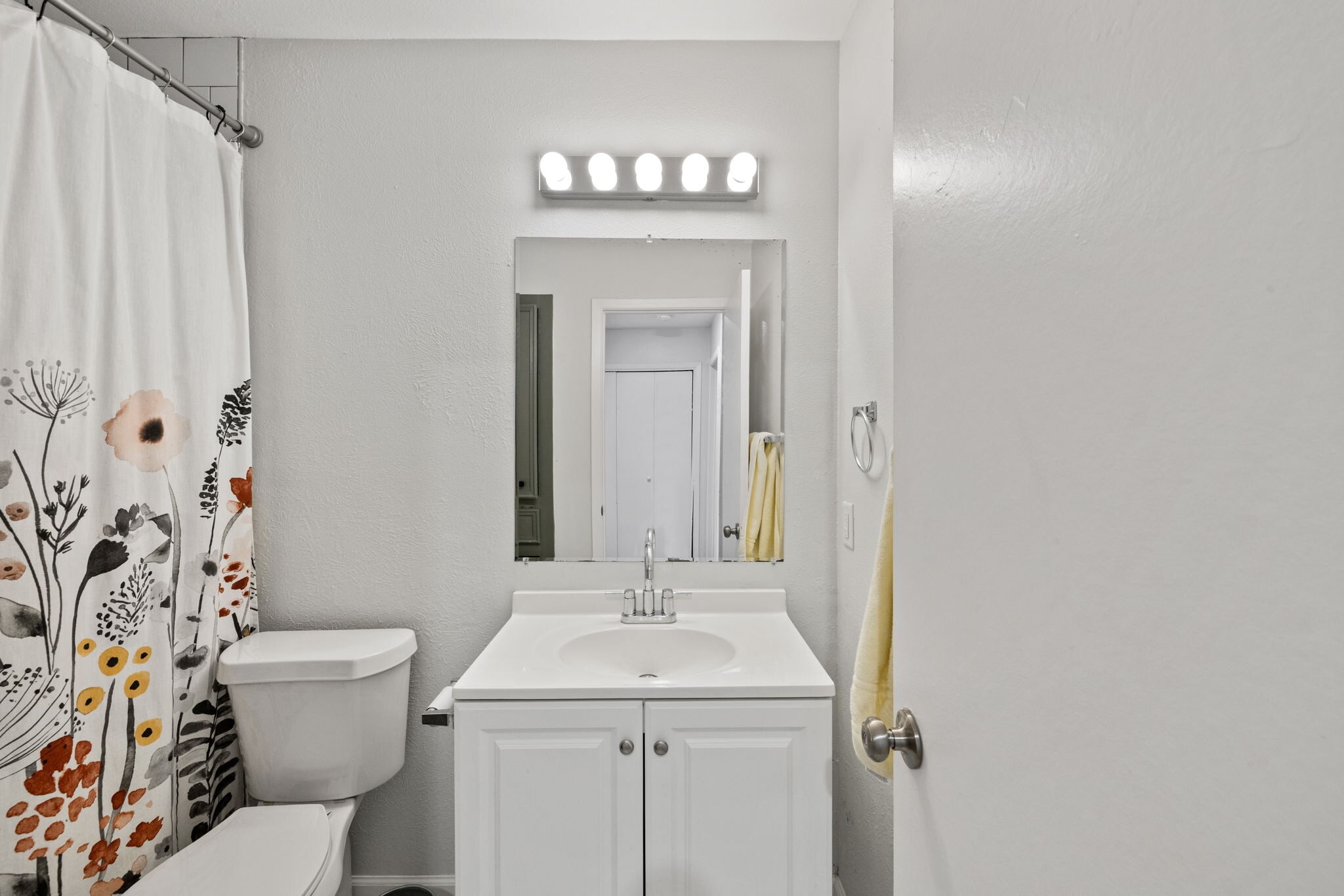 Building Photo - 1805 Mearns Meadow Blvd