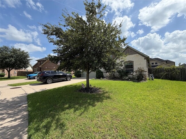 Building Photo - 2005 Post Oak Ct