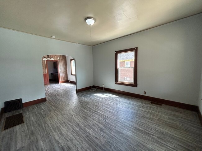 Building Photo - 35 S Virginia Ave