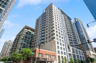 Building Photo - 1305 S Michigan Ave