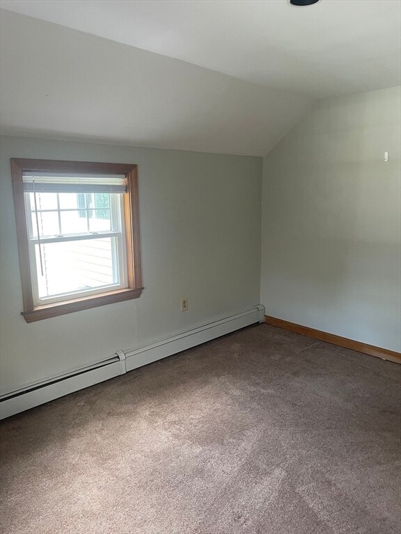 Building Photo - 86 Pond St