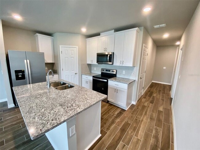Building Photo - 737 Legacy Dr