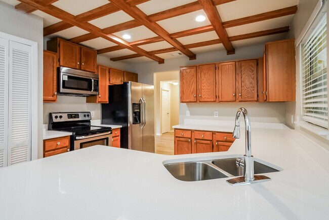 Building Photo - Spacious 3 Bedroom Kissimmee Home