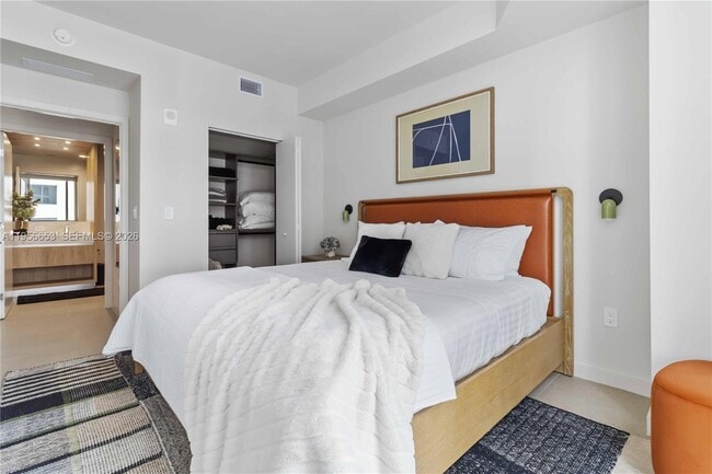 Building Photo - 11 NE 6th St