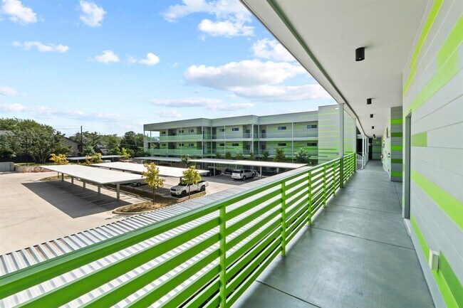 Building Photo - 4004 Banister Ln