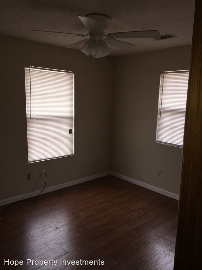 Building Photo - 3 br, 2.5 bath House - 190 Susie Place