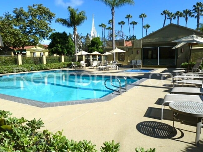 Building Photo - University City, 7405 Charmant Dr #2014, N...